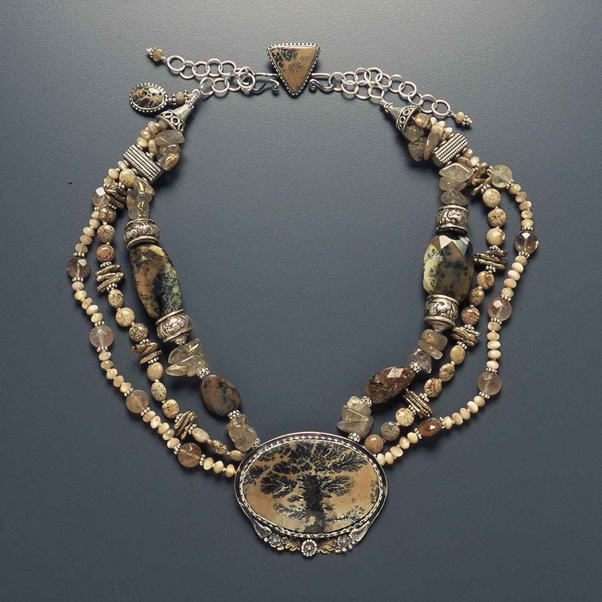Detail of San Blas Necklace